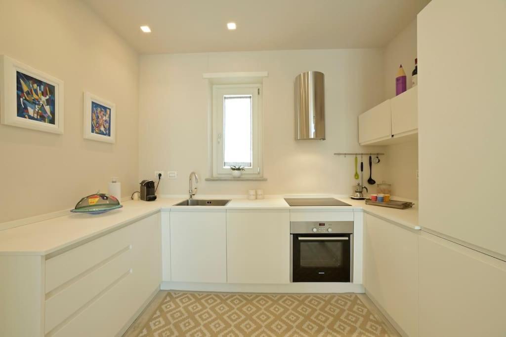 Luxury Apartament Con Garage Vista Mare Alassio Per 6 Persone 외부 사진