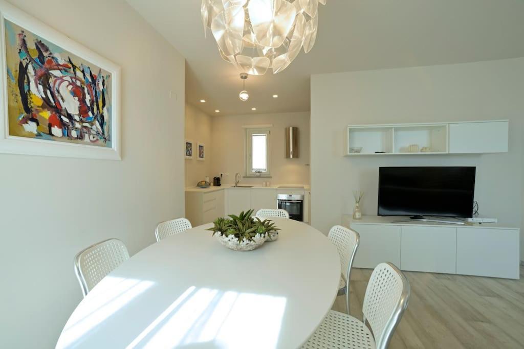 Luxury Apartament Con Garage Vista Mare Alassio Per 6 Persone 외부 사진